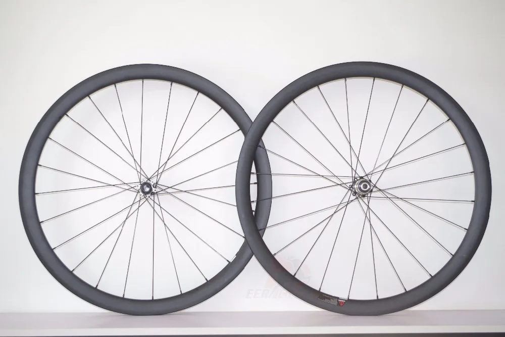 Flash Deal 1303g Lightest 700C 38mm deep 23mm Wide Carbon Clincher Road Disc Cyclocross Bicycle Wheelset UD Matt CX Bike Wheels 24H 28H XDR 1 Flash Deal 1303g Lightest 700C 38mm deep 23mm Wide Carbon Clincher Road Disc Cyclocross Bicycle Wheelset UD Matt CX Bike Wheels 24H 28H XDR 1