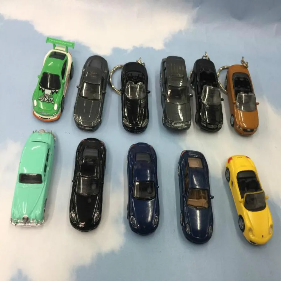 

2018 new hot sale 2pcs/lot ho scale metal car in architecture building kits toy
