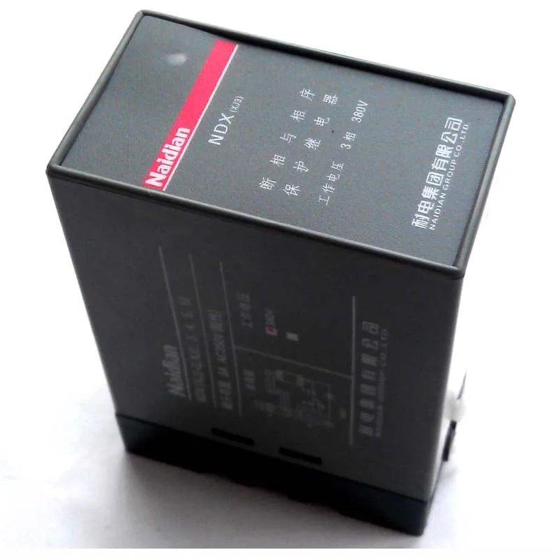 Lack of phase protector and phase sequence protector motor protector 3 ...