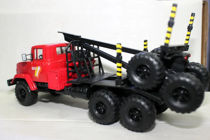 Коллекционная литая игрушка модель 1:43 Масштаб советское соединение краз