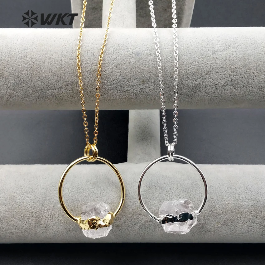 

WT-N1011 Wholesale fashion jewelry natural crystal quartz necklace High quality random shape crystal with 24k gold electroplate