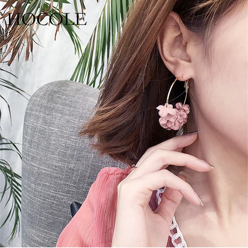 

2018 Korean Style Elegant Fabric Flower Stud Earrings Gold Color Round Circle Big Floral Brincos For Women Wedding Jewelry Kolye