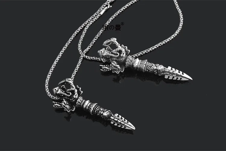 silver-pendant056a