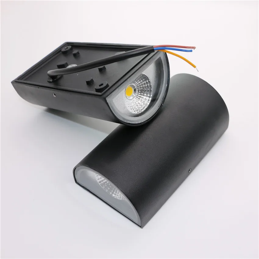 NR-45 outdoor wall light    (7)