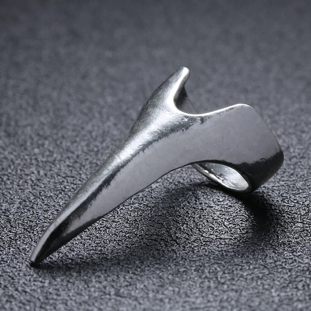 

5 Pcs/Lot Wholesale Hot Retro Punk Cool Rock Gothic Talon Nail Finger Claw Spike Rings Jewelry Party Cosplay Gift