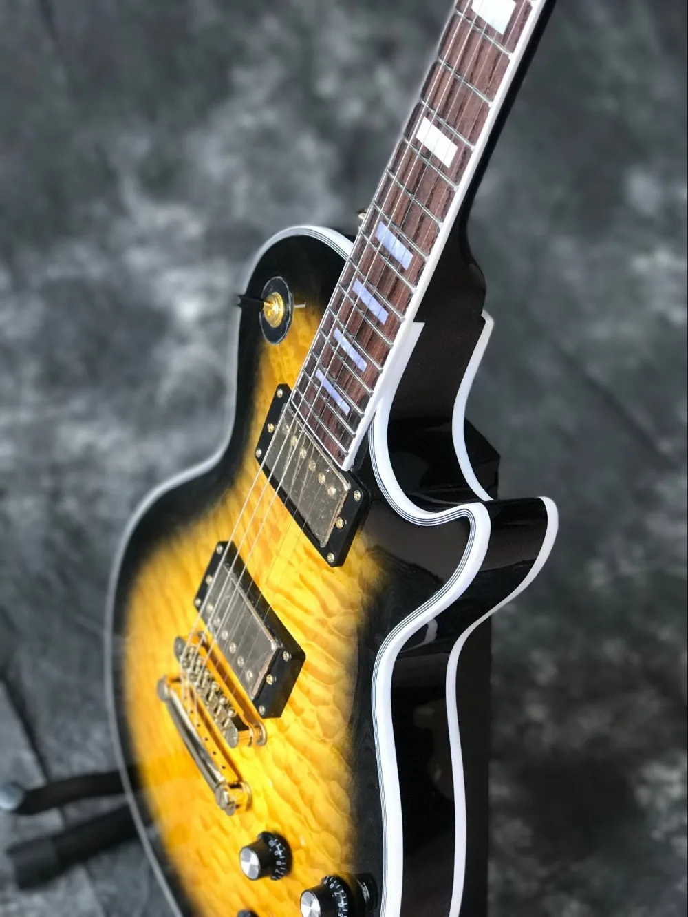 Custom shop, 60 Gold hardware standard custom electric guitar,Custom gitaar..Mahogany body.musical instruments guitarra. Custom shop, 60 Gold hardware standard custom electric guitar,Custom gitaar..Mahogany body.musical instruments guitarra.
