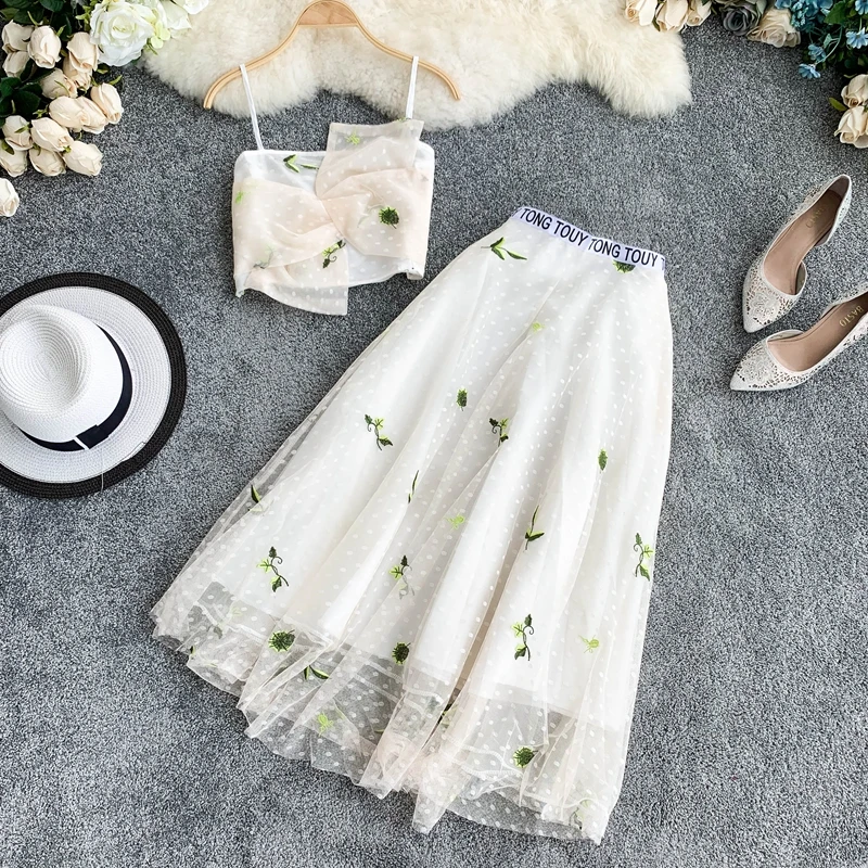 

2019 new fashion women's two piece Set embroidered mesh flower vest + two-piece tutu