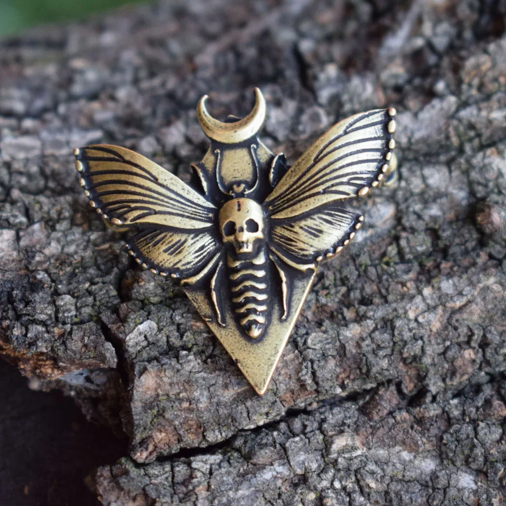 

SanLan bronze color Death's head moth brooch