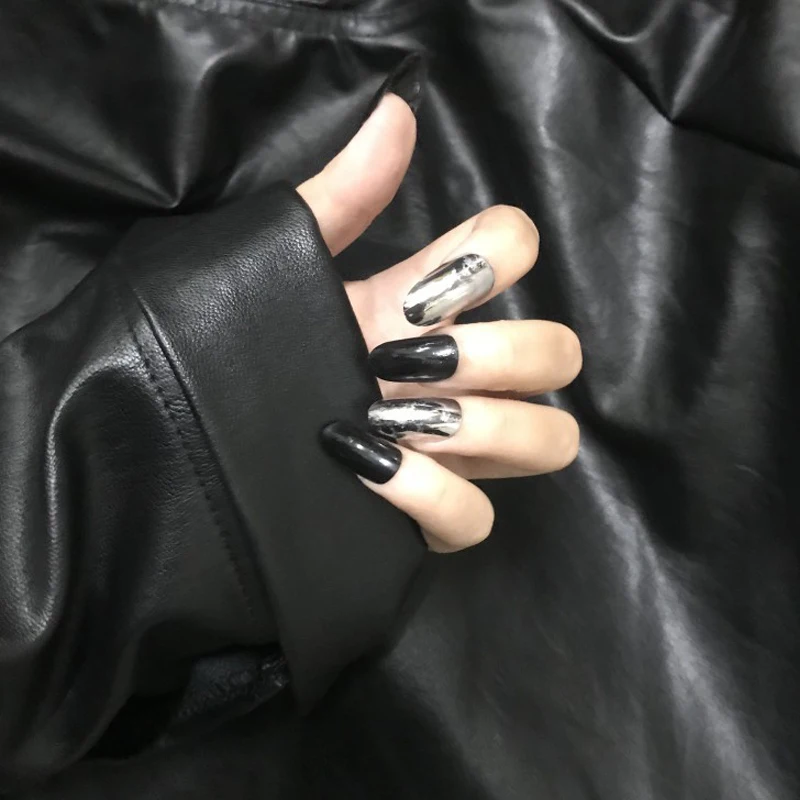 

Reflective Mirror Acrylic False Nail With Design Dark Black Pre-design Short Round Head Press On Nails Art Lot With Glue 24Count