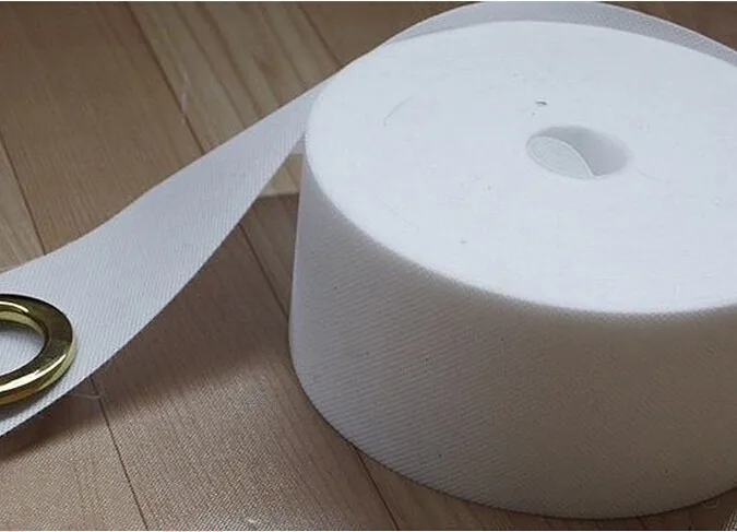 Кольца для штор металлические люверсы. Баннерное полотно с люверсами. Люверсы d 40-42мм, антич. Люверс прозрачный. Пластиковые люверсы для штор.