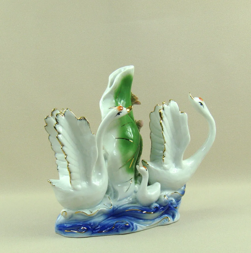 Фарфор Лебедь семья скульптура Традиционный китайский дизайн керамический