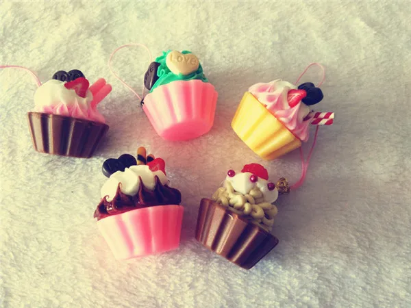 Fake Artificial food pvc cupcakes toys keychains phone pendants 5pcs - 2