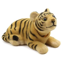 Автомобильный качает головой тигра Форма кивая декоративная собачка