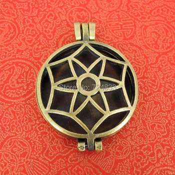 

33x45mm Antique Bronze Brushed Metal Round Filigree Flower Essential Oil Aromatherapy Diffuser Photo Locket Pendant Wholesale