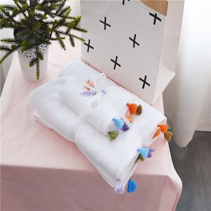 Cotton Color Tassel Embroidery Print Solid Bath Towel Beach Towel For