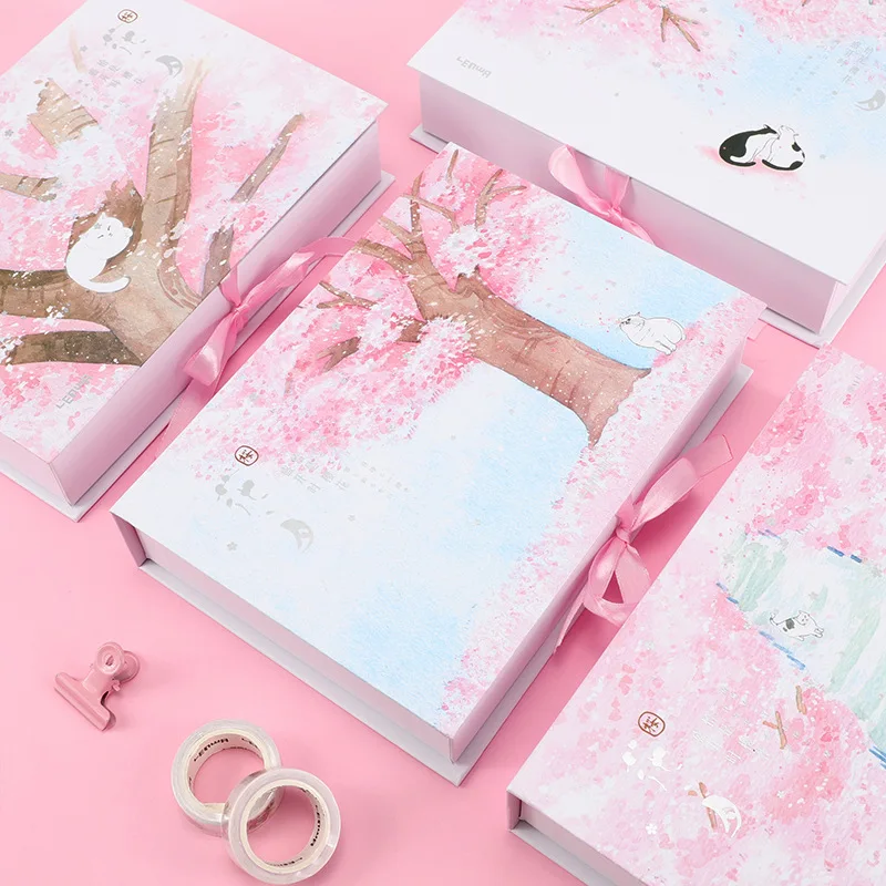 

A5 Simple and Freshness Scrapbook Bullet Journal Student Graduation Notebook Gift Set