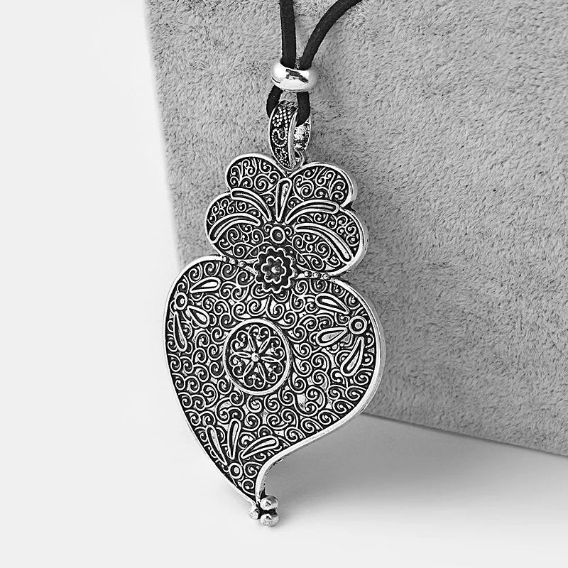 1Pcs Antique Silver Large Viana Heart Flower Charms Pendant DIY Necklace With Velet Cord Jewelry