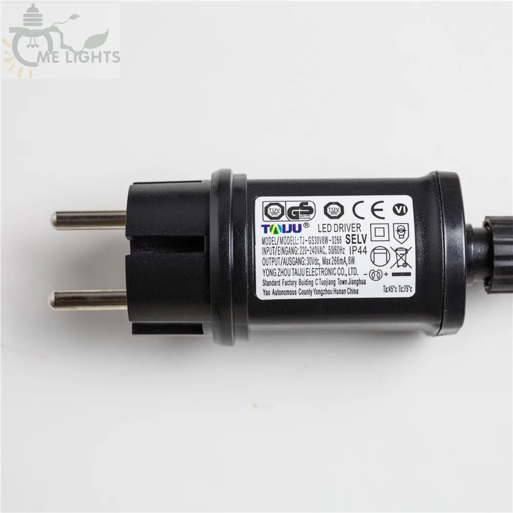 2E2B8215