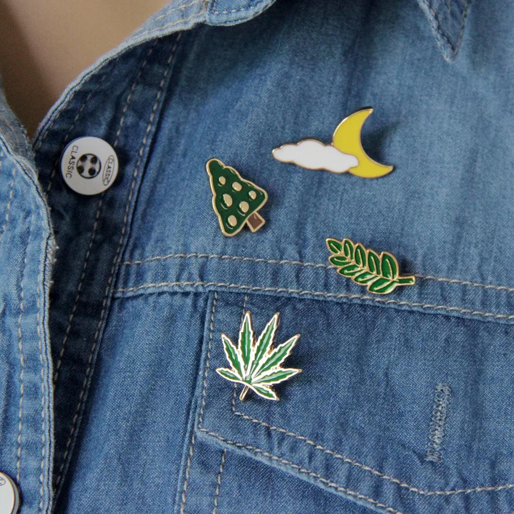 

Free Shipping Cute Leaves Clouds Moon Tree Maple Leaf Enamel Brooch Pin Jeans Clothes Badge Fashion Jewelry Wholesale For Women