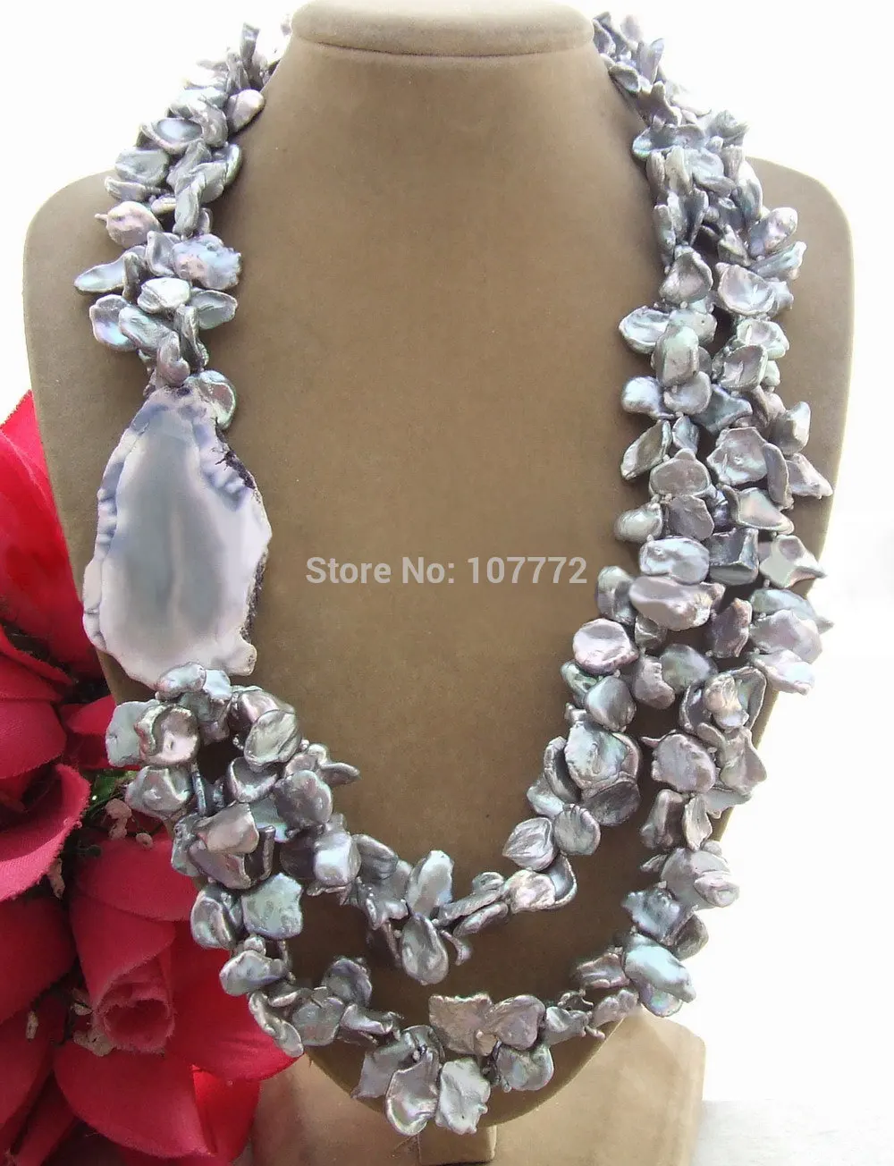

Women's 4 strands 13 mm Keshi Pearl&Onyx Necklace
