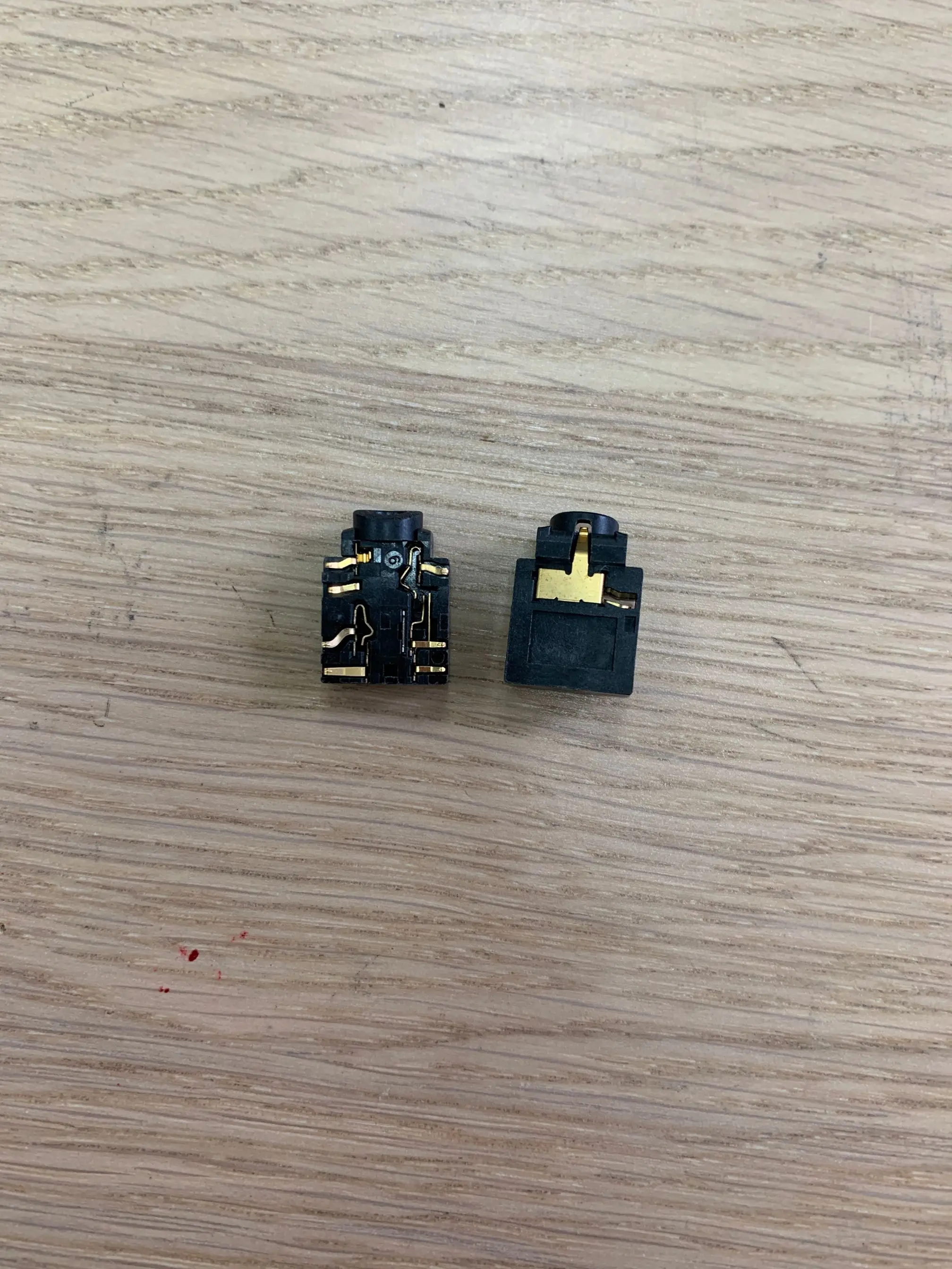 

10pcs/lot for xbox one and Elite game controller earphone audio output socket port