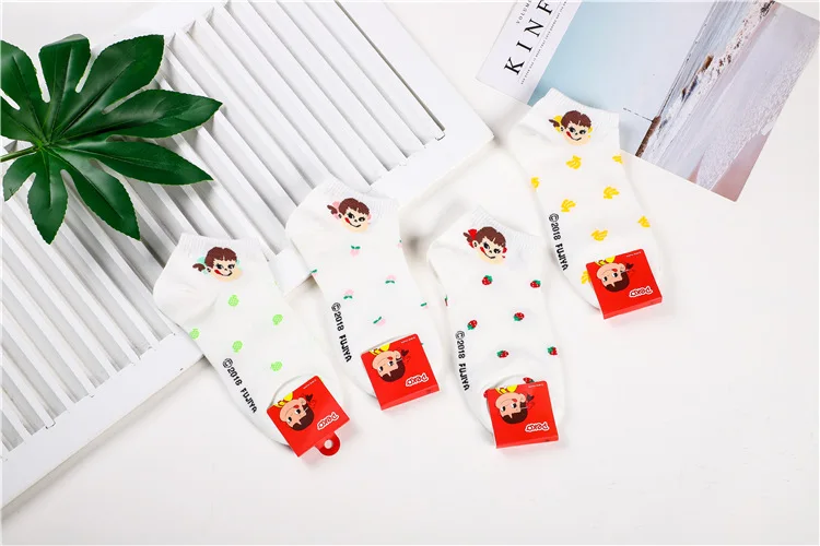 Cartoon fujiya fruit print socks peko poko strawberry banana peach pineapple cute funny women cotton sock spring autumn comfort