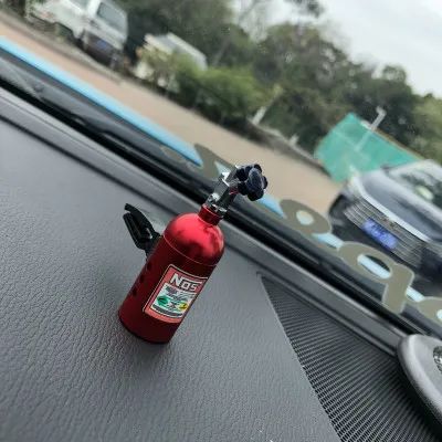 1 шт., автомобильная однотонная парфюмерная Заправка для освежителя воздуха NOS, парфюмерный зажим, ароматерапия, авто рассеивающий специфический запах - Название цвета: Красный