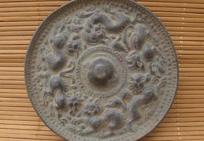 

85MM Chinese Folk Collect Bronze Dynasty Dragon Kylin beast Round Shape Mirror