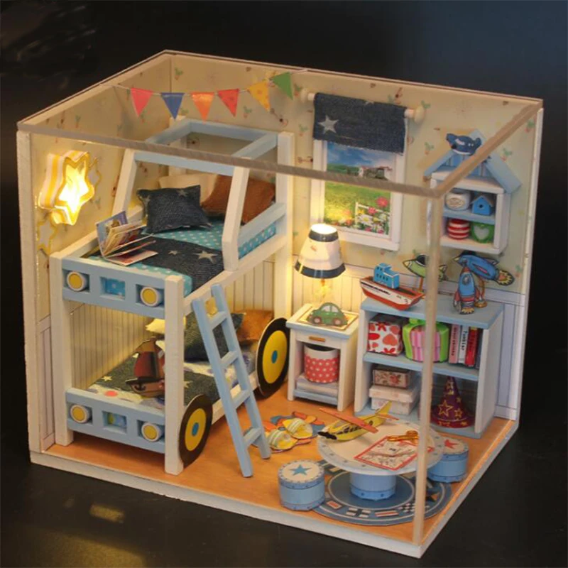 YunNaSi diy doll house Miniature Dollhouse Dust Cover 3D Wooden toys for children miniaturas para casa de munecas dollhouse kit