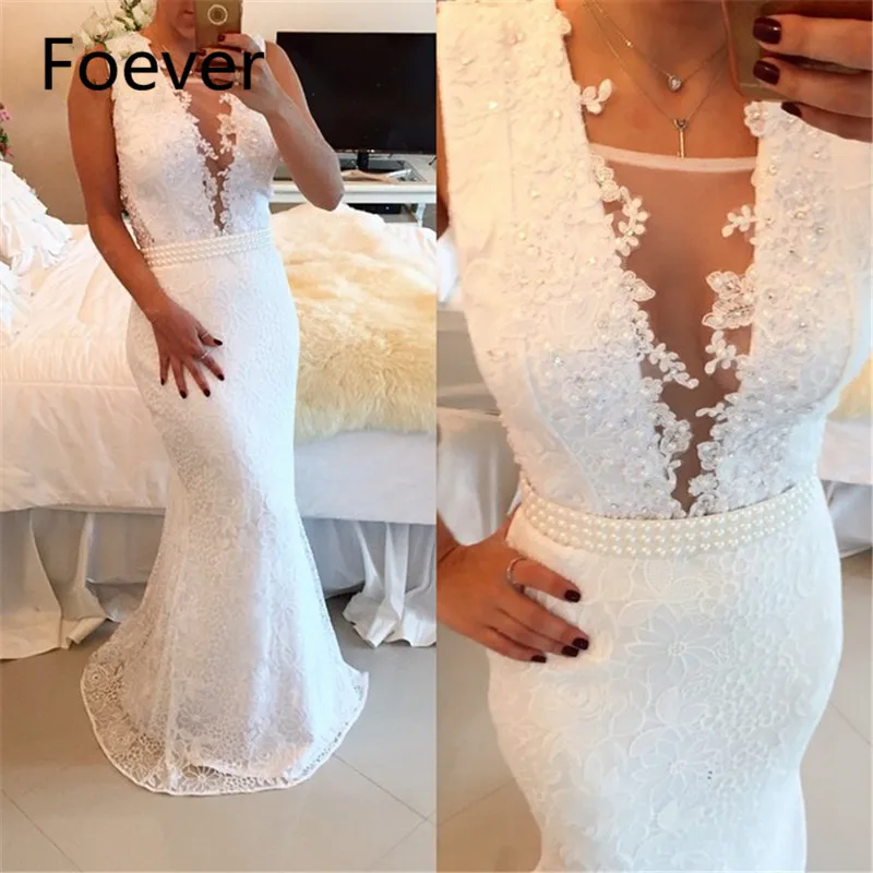

Arabian 2019 White Evening dresses Long Robe de soiree Arabic Deep V-Neck Appliques Lace Pearls White Evening dress for women
