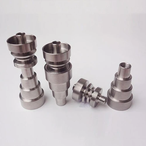 

Universals 6 in 1 Domeless GR2 Titanium Nail Male/Female Connection 10/14/18mm