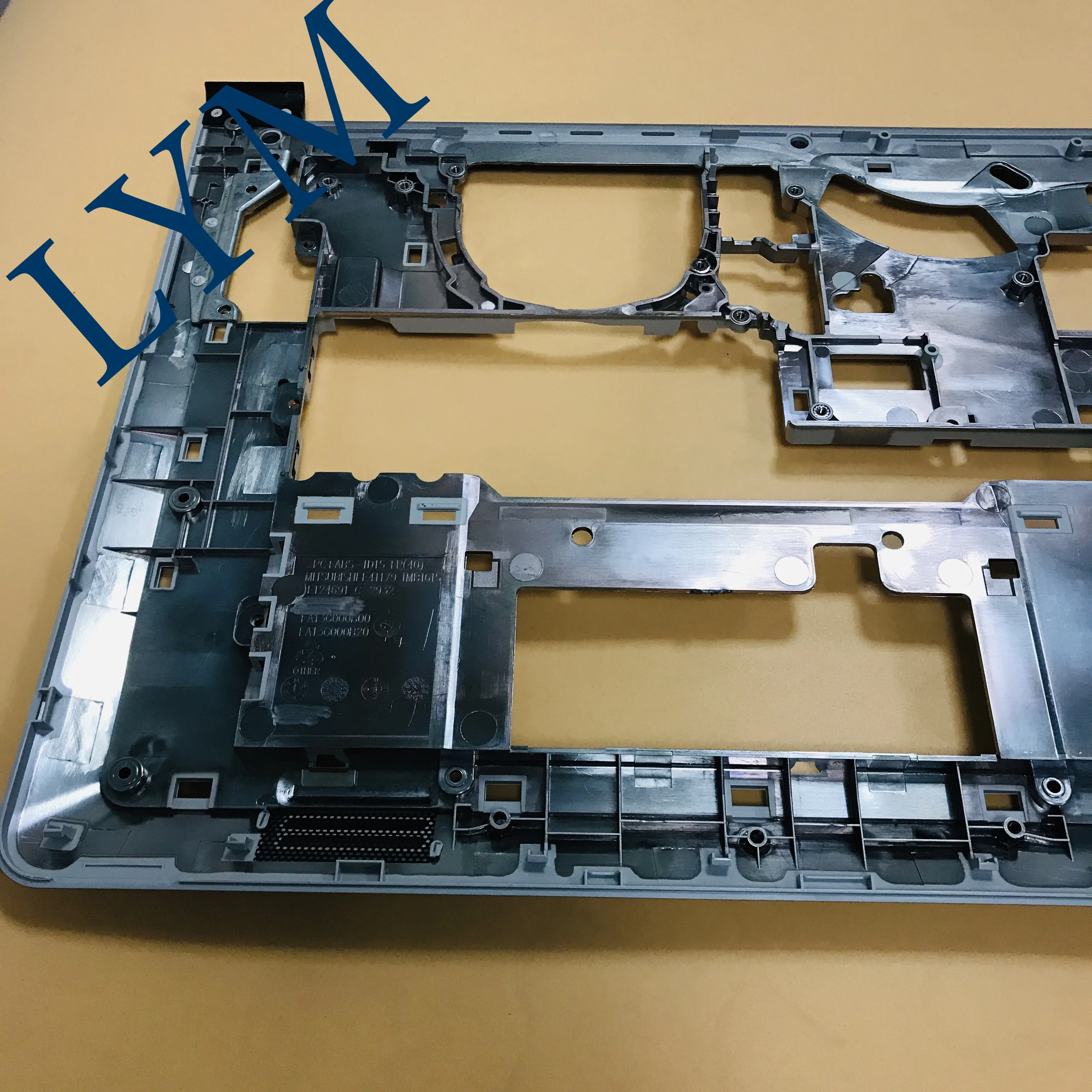 Чехол для ноутбука Dell Inspiron 15 5000 5545 5547 5548 15M|Сумки и чехлы ноутбуков| |