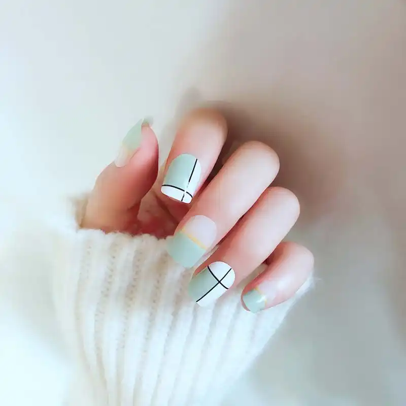 Simple Green White Grid Design Small Fresh 24pcs False Nail Tips