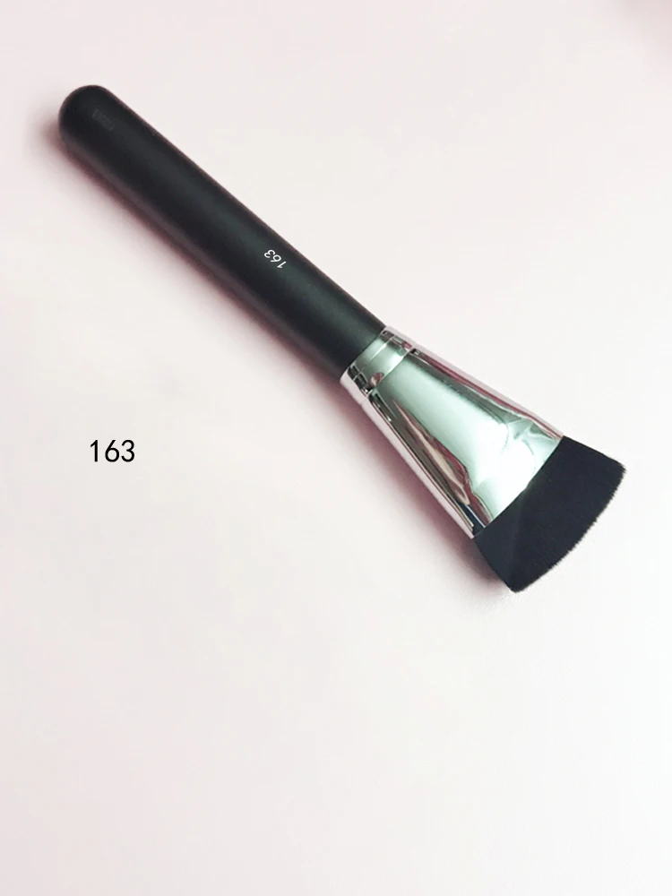 

High quality A grade Large Flat Top Concealer Concealer Brush 163# Professional Large Stipple makeup brush tool 1 pcs