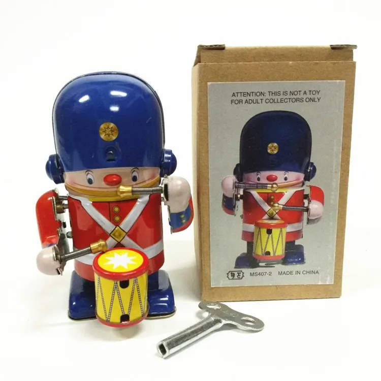 

[Temila] Classic collection Retro Clockwork Wind up Metal Walking Tin brass military band robot toy Mechanical toys kids gift