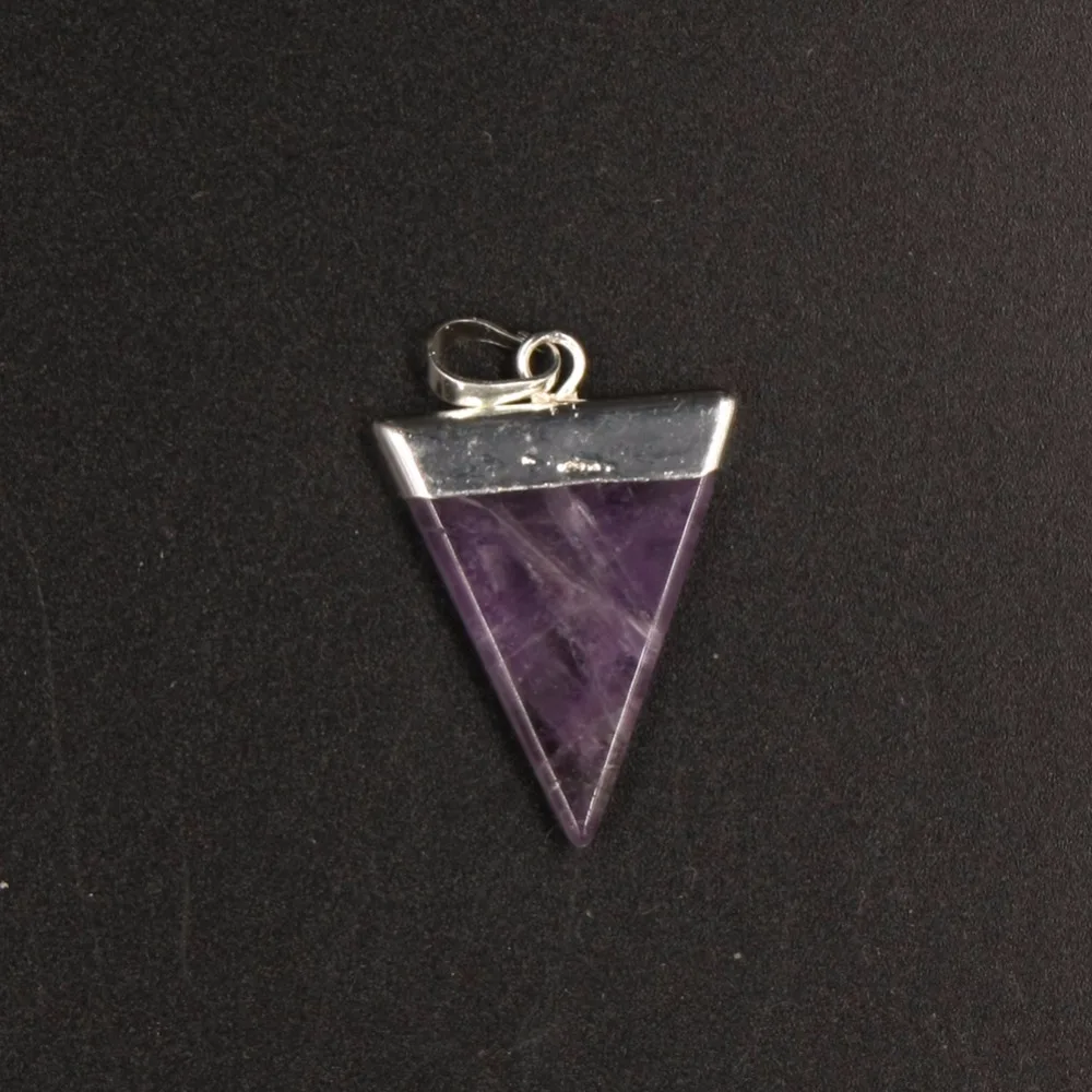 

1 PC Amethysts Treat Triangle Rose Crystal Quartz Mountain Crystal Tiger Eye Blue Sand Stone Gem Stone Healing 7 Chakra Pendant