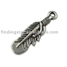 250 шт. тибетский серебряный перо Шарм A11134