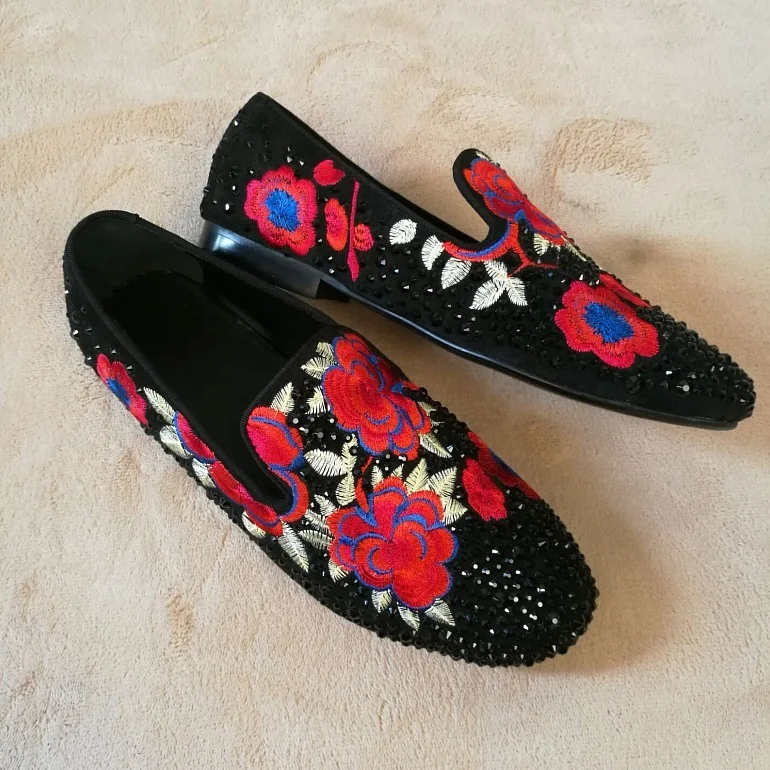 

2018 Hot Spring Summer Shoes Woman Shallow Slip On Loafers Cow Suede Lazy Crystal Embroider Flats Design Woman Shoes Tide Flats