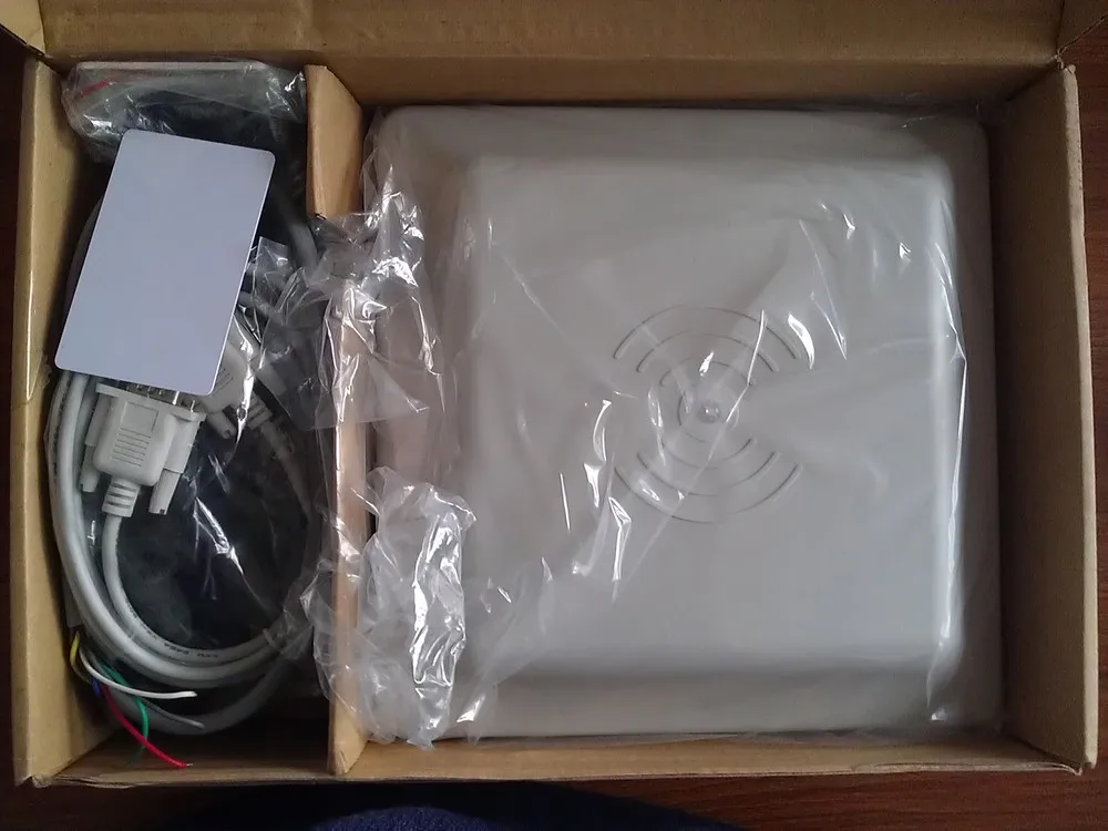 uhf reader package.jpg