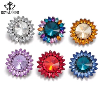 

RoyalBeier 6pcs/lot Multi Color Rhinestone 3D Sunflower Metal Charms 18mm Snap Button For 20mm Snap Bracelet Snap Jewelry KZ0343