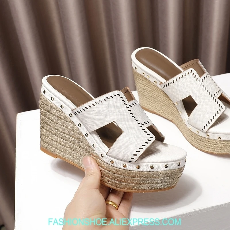 Fashion Summer Leather H Wedge Slippers High Platform Open Toe Women Sandals Braid Gold Rivets Wedges Ladies Shoes Woman Slides