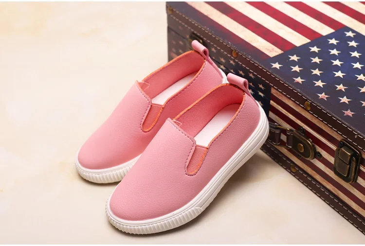 Bekamille/Осенняя детская обувь для девочек и мальчиков; модная однотонная обувь из искусственной кожи на плоской подошве; детские сандалии для девочек; Летняя обувь белого цвета