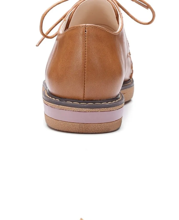 Весенне-Осенняя обувь в британском стиле на плоской подошве; винтажные Лоскутные Туфли-оксфорды; красивые женские туфли на толстой мягкой подошве; женская обувь с перфорацией типа «броги» размера плюс 62