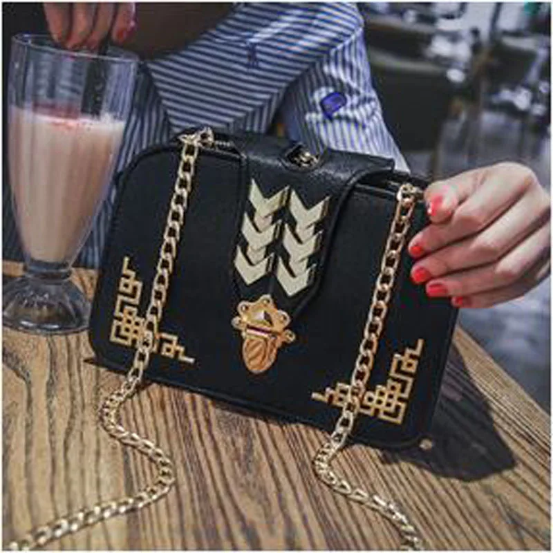 

2017 spring new wave clip Messengermini square Korean fashion shoulder bag Small square bag