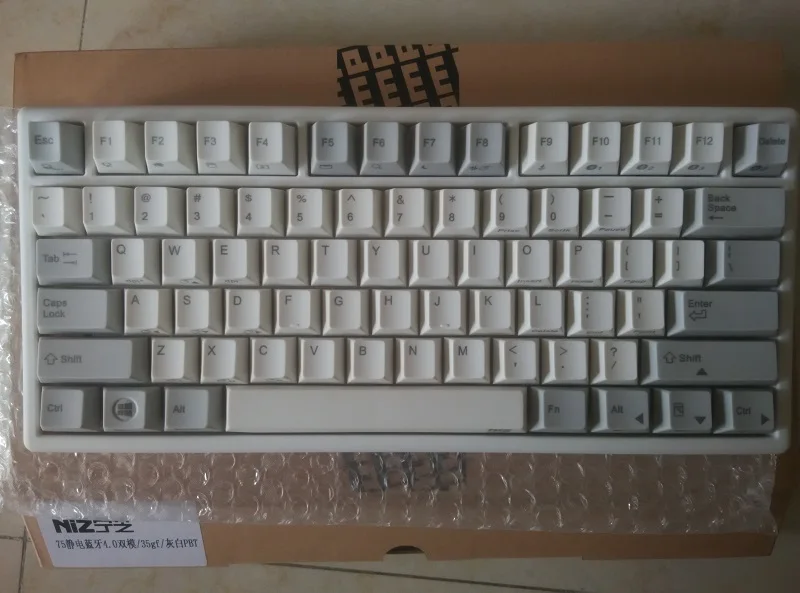 

Wireless mini mechanical keyboard Plum nano 75 45g 35g NIZ electrostatic capacitive bluetooth game keyboard