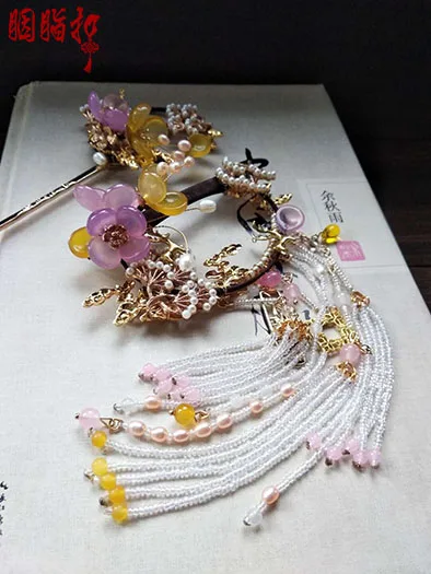 Wang Xian Oude Chinese Fan Lange Kwastje Hanfu Haar Sieraden Herten Haar Stuk Roze Paars Jade Bloemblaadje Citroen Steen Haar stok Wang Xian Oude Chinese Fan Lange Kwastje Hanfu Haar Sieraden Herten Haar Stuk Roze Paars Jade Bloemblaadje Citroen Steen Haar stok