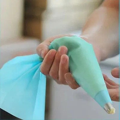

Fashionable Practical Cake Decorating Tool Home DIY Silicone Reusable Icing Piping Cream Pastry Bag 3 Size To Choose