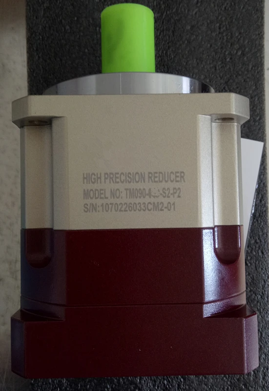 90 high Precision Helical planetary reducer gearbox 5 arcmin 3:1 to 10:1 for 80mm 750W AC servo motor input shaft 19mm 90 high Precision Helical planetary reducer gearbox 5 arcmin 3:1 to 10:1 for 80mm 750W AC servo motor input shaft 19mm