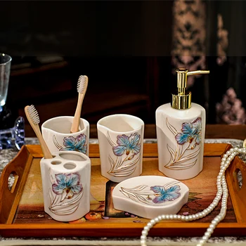 

Rui Shikai poem European Ceramic five piece bathroom bathroom suite bathroom toothbrush wash gargle cup set