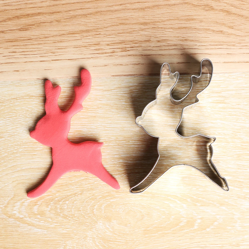 

1pcs patisserie reposteria gateau Christmas Reindeer Mold Metal Sugarcraft Cookie Cutter Fondant Cake Decor Biscuit Pastry Mould